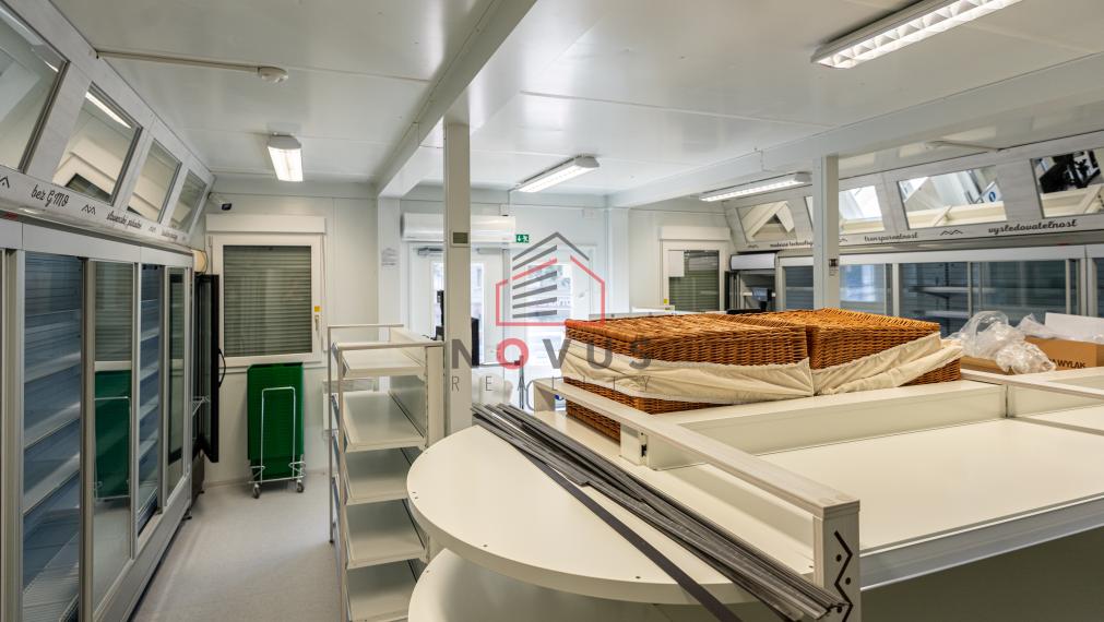 Na prenájom obchodné priestory 65 m2, Dubnica nad Váhom, ul. Obrancov mieru