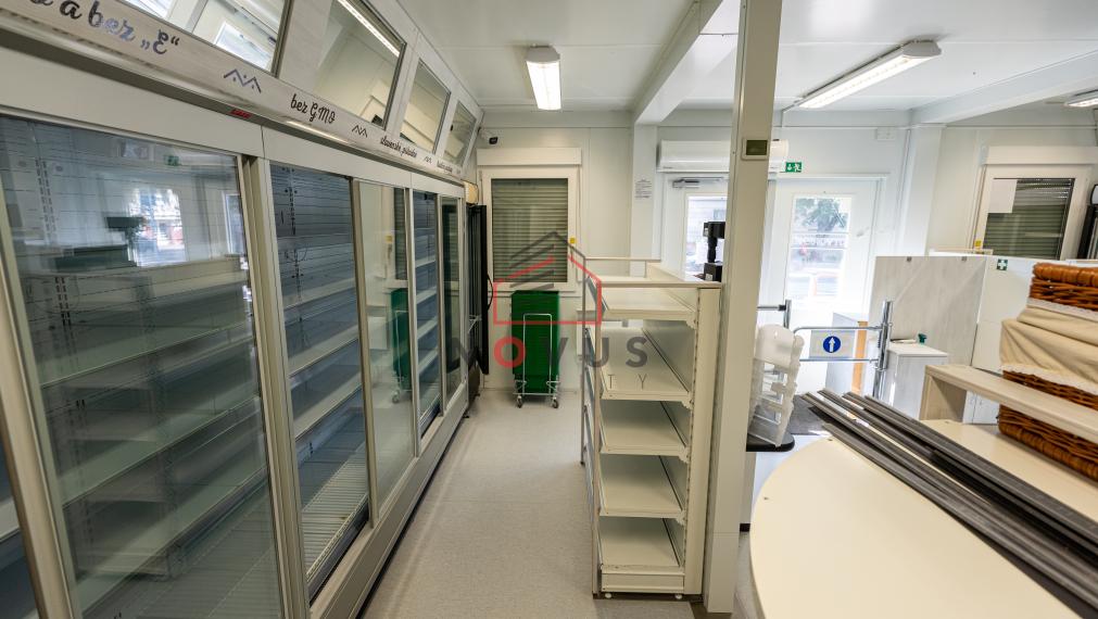 Na prenájom obchodné priestory 65 m2, Dubnica nad Váhom, ul. Obrancov mieru