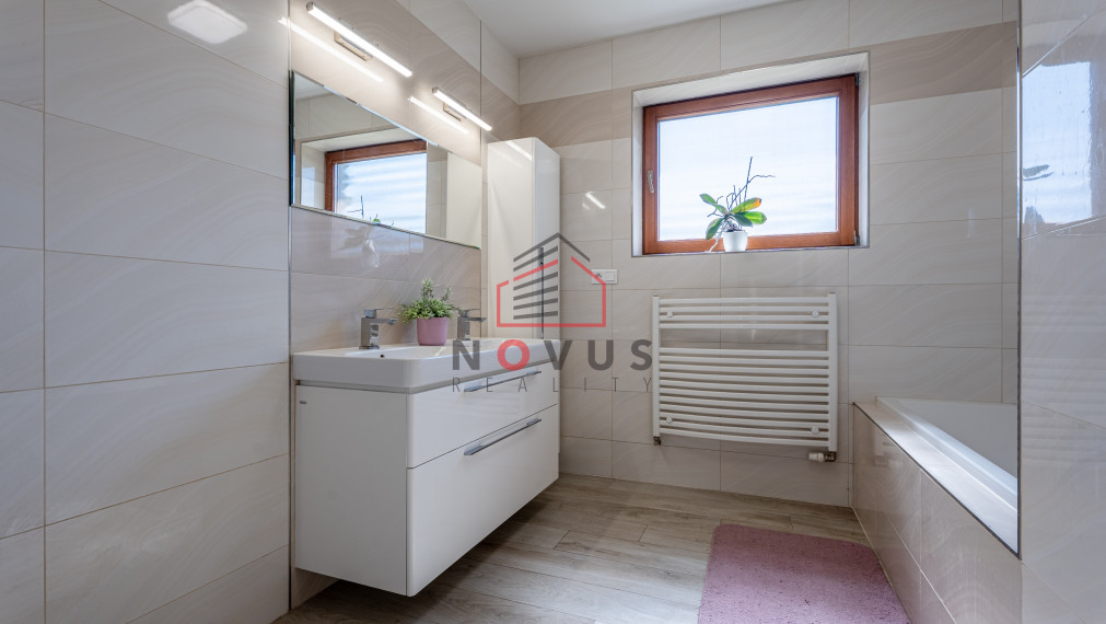 --PREDANÉ--  4izbový bungalov s garážou, Trenčianska Turná