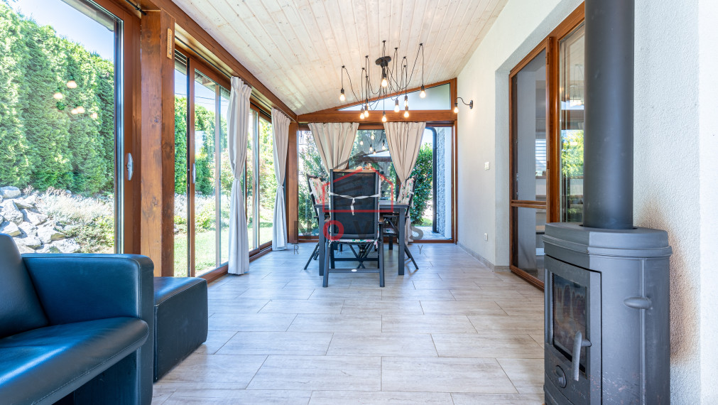 --PREDANÉ--  4izbový bungalov s garážou, Trenčianska Turná