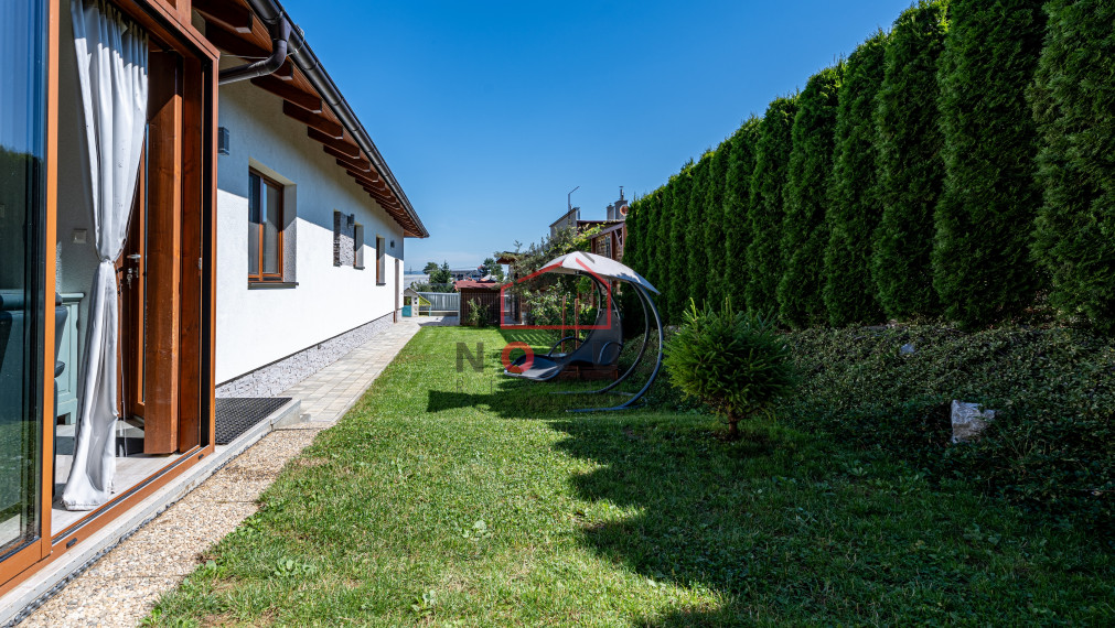 --PREDANÉ--  4izbový bungalov s garážou, Trenčianska Turná