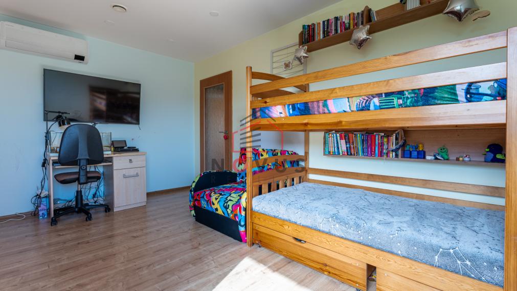 Na predaj rodinný dom - bungalov, Košeca