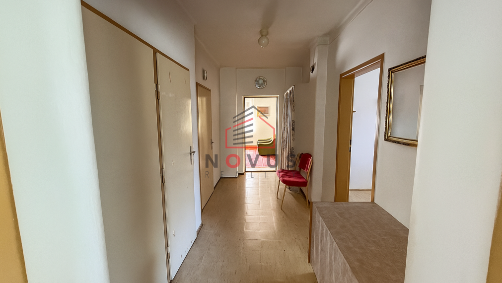 REZERVOVANÉ.Na predaj starší rodinný dom v Košeci s pozemkom 921 m2