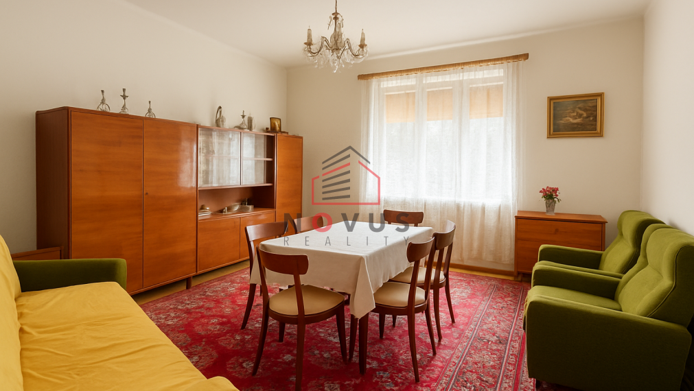 REZERVOVANÉ.Na predaj starší rodinný dom v Košeci s pozemkom 921 m2