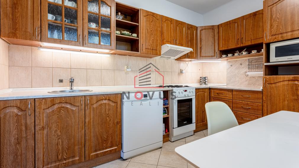 Na prenájom 3 izbový byt ,  67 m2 , Trenčín Juh, ul. Západná