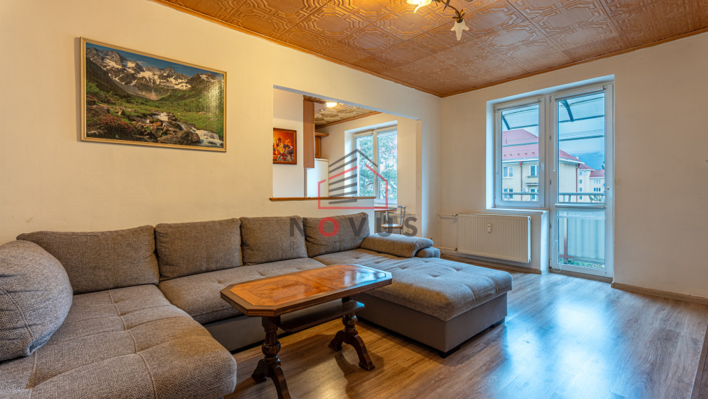 3 IZBOVÝ BYT Nová Dubnica