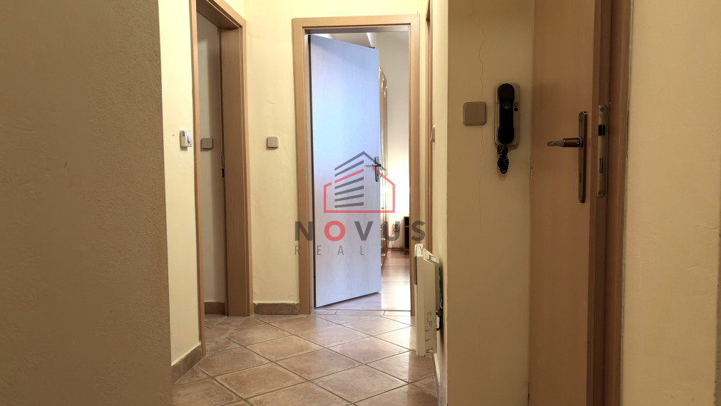 Rezervované!!Na predaj 2-izbový byt  46 m2, Donovaly – pri vleku Nová hoľa, balkón, parkovanie