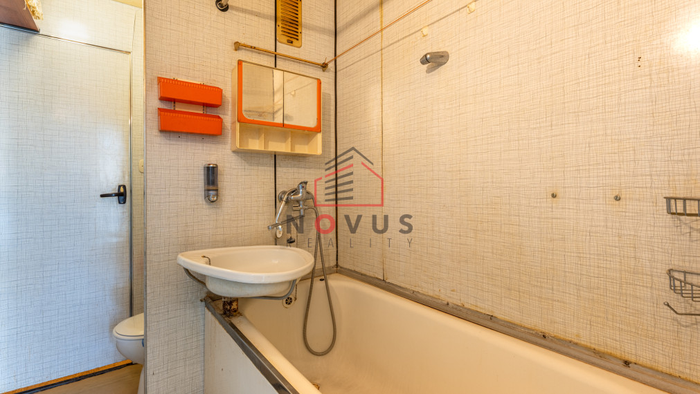 Na predaj 2 izbový byt,  Dubnica nad Váhom , 62 m2 , 2 balkóny, Centrum I