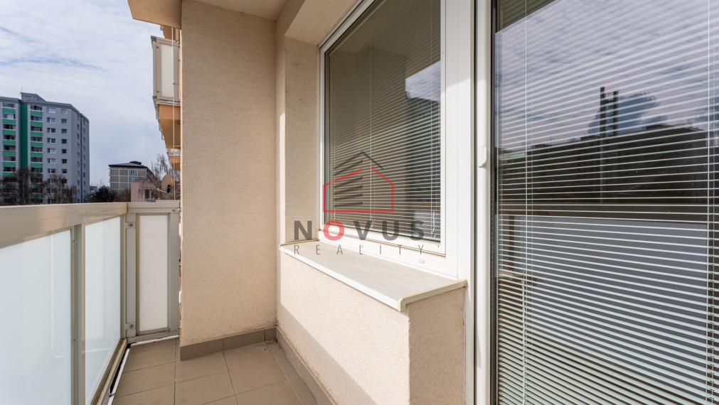 Na predaj 2 izbový byt,  Dubnica nad Váhom , 62 m2 , 2 balkóny, Centrum I