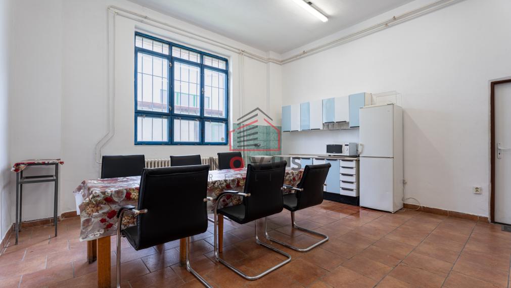 Predaj | Výrobná hala s technológiami a zázemím | 1 018 m² | Dubnica nad Váhom