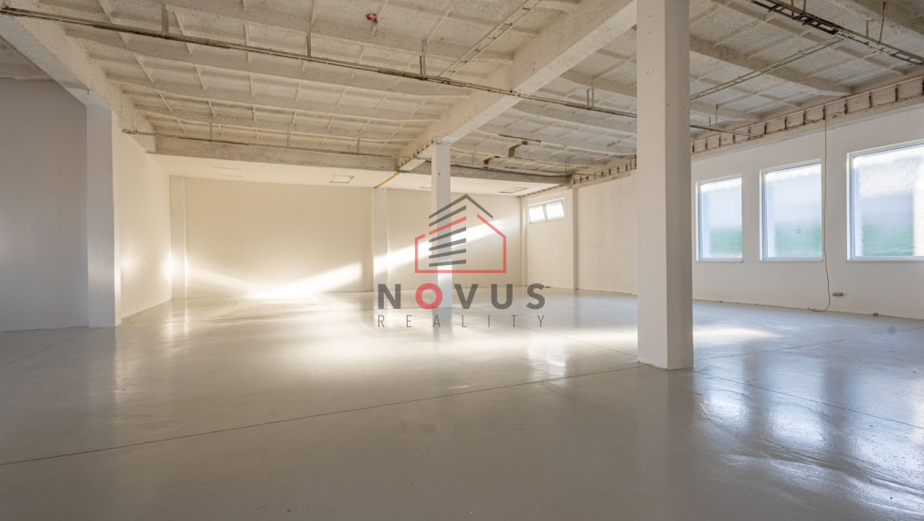 Na prenájom skladovo-výrobný priestor 330 m² s kanceláriami  Dubnica n/V, ul. Štúrova