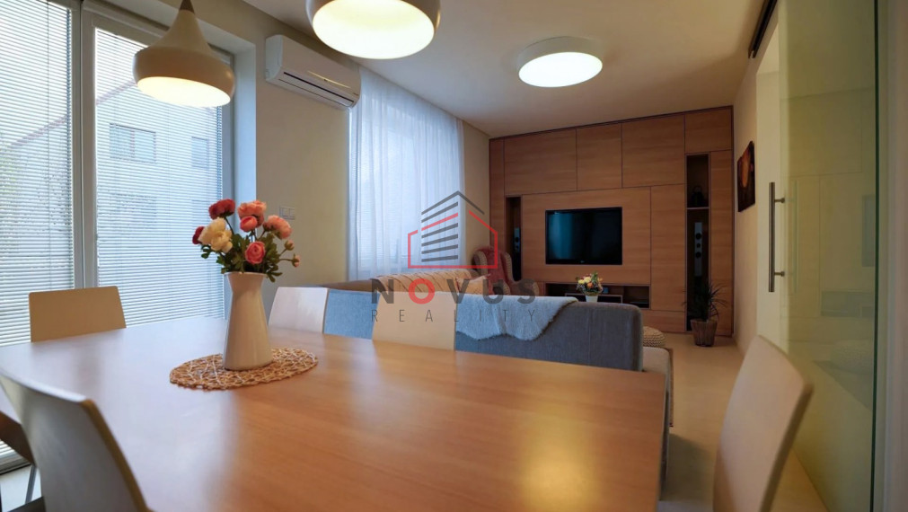 Na predaj moderný rodinný dom s bazénom, Nová Dubnica – Miklovky