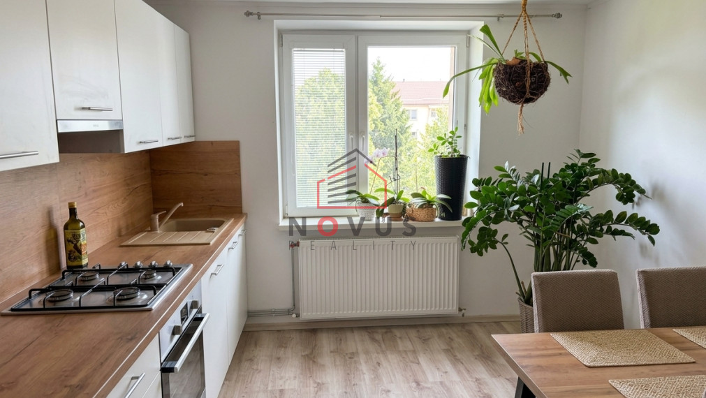 Na prenájom zariadený 2 izbový byt , 47m2,Dubnica n/V,ul.Moyzesova