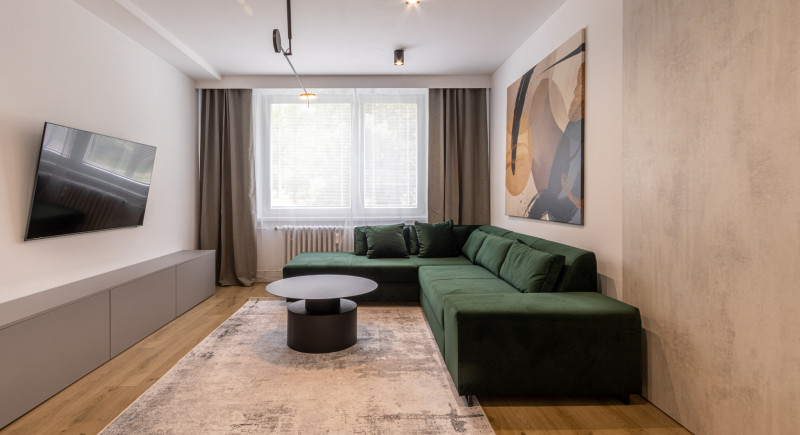 Na prenájom 2izbový byt, 61 m2,  Dubnica nad Váhom,  Centrum I.