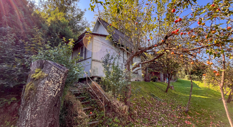 Na predaj chata so záhradou , Dubnica nad Váhom ,Horekončie