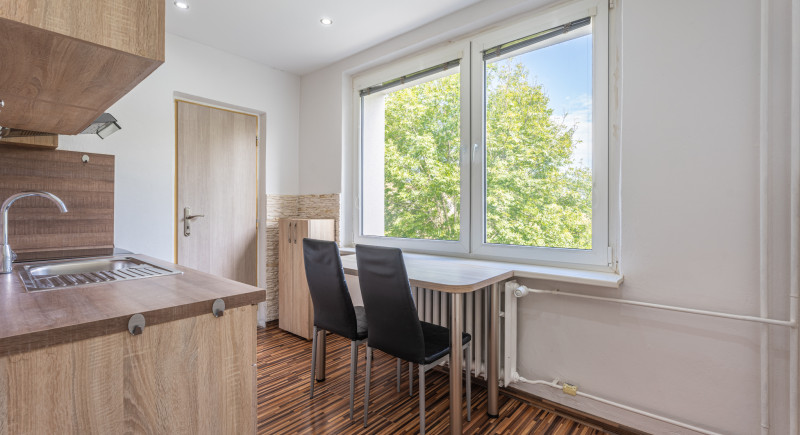 Na predaj 2 izbový byt, 62 m2, Nová Dubnica ul.Trenčianska
