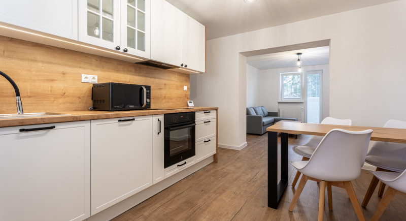 Na prenájom 2 izbový byt, Dubnica nad Váhom, 47 m2 ul. Moyzesova