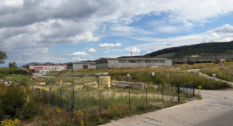 Na predaj priemyselný pozemok 11.264 m2,  Dubnica n/V